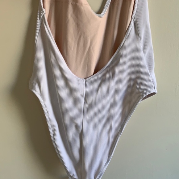 Aerie White Ribbed V Neck Deep Plunge Low Back Swimsuit - Picture 6 of 9